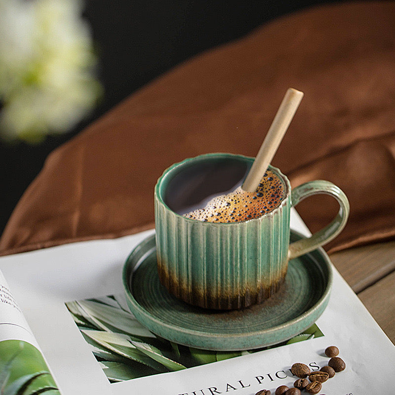 Tasse à Café avec Soucoupe – Collection Vert Paon (250 ml)