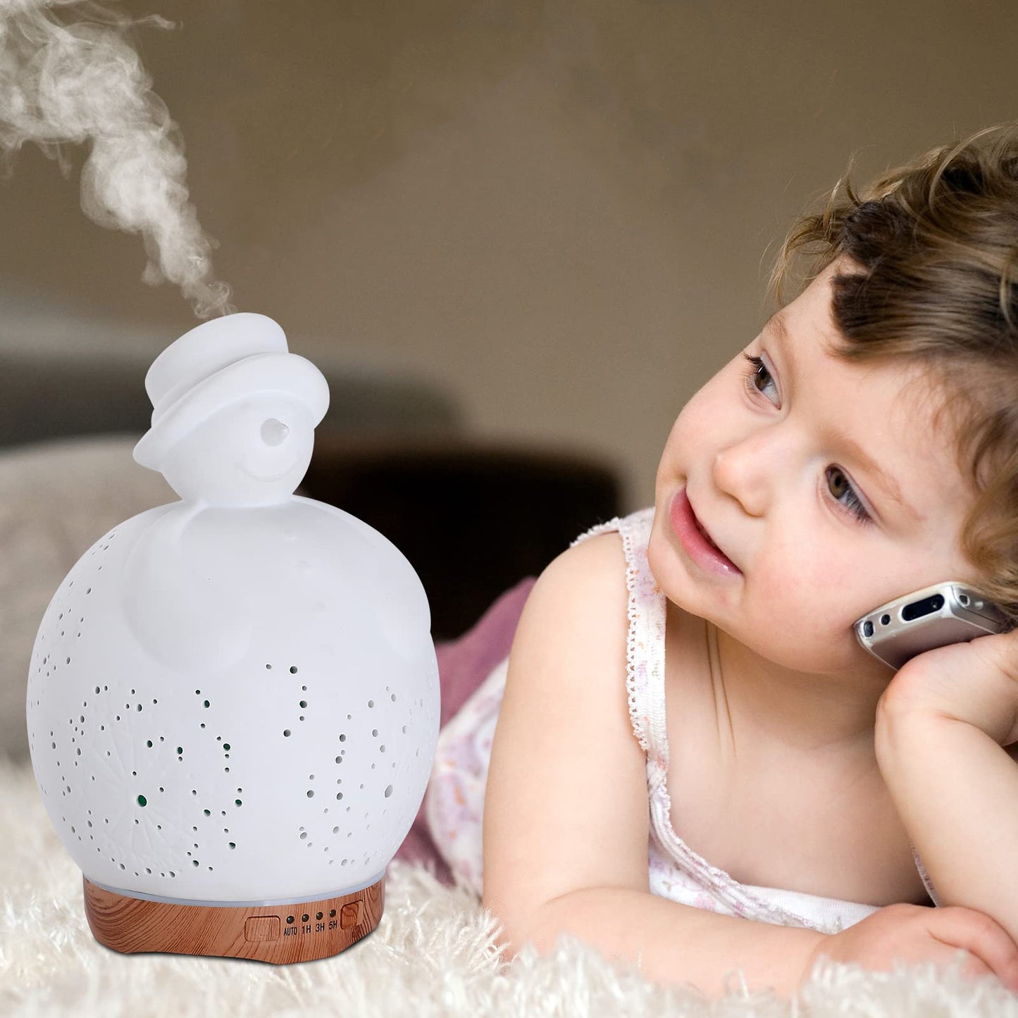 DecopineⓇ Diffuseur d’Huiles Essentielles - Design Bonhomme de Neige en Céramique - Humidificateur LED (24cm)