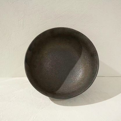 Bol en céramique artisanale noir aux reflets dorés – Ø13,5 cm | Decopine