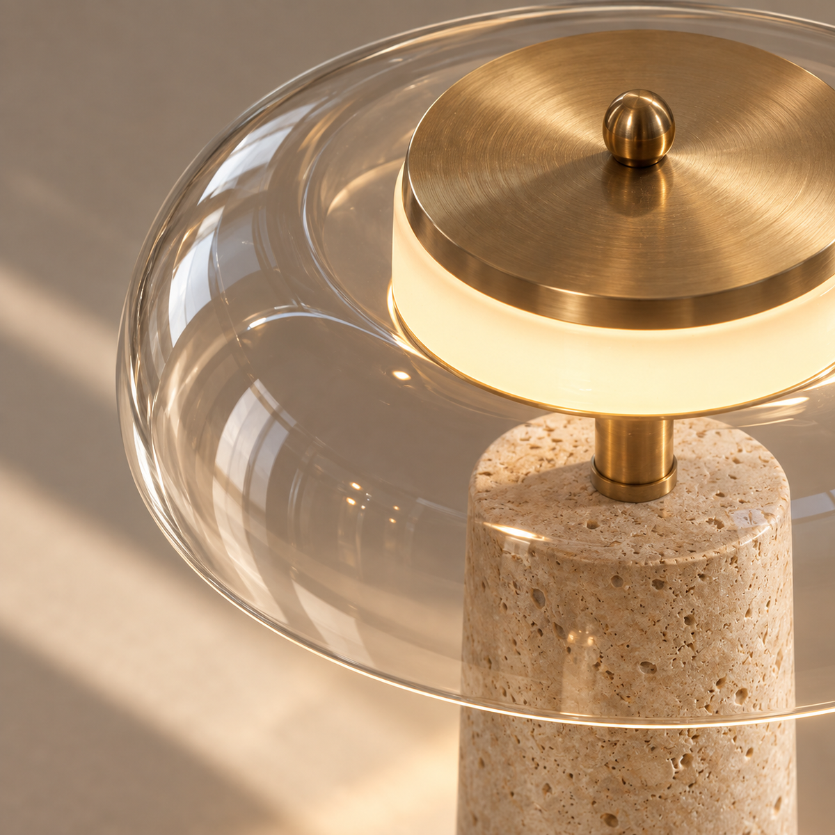 Lampe à Poser SOLÈNE – Travertin & Verre Transparent