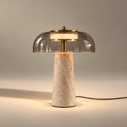 Lampe à Poser SOLÈNE – Travertin & Verre Fumé Gris