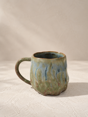 Tasse à espresso artisanale en céramique vert sauge nuancé – 90 ml