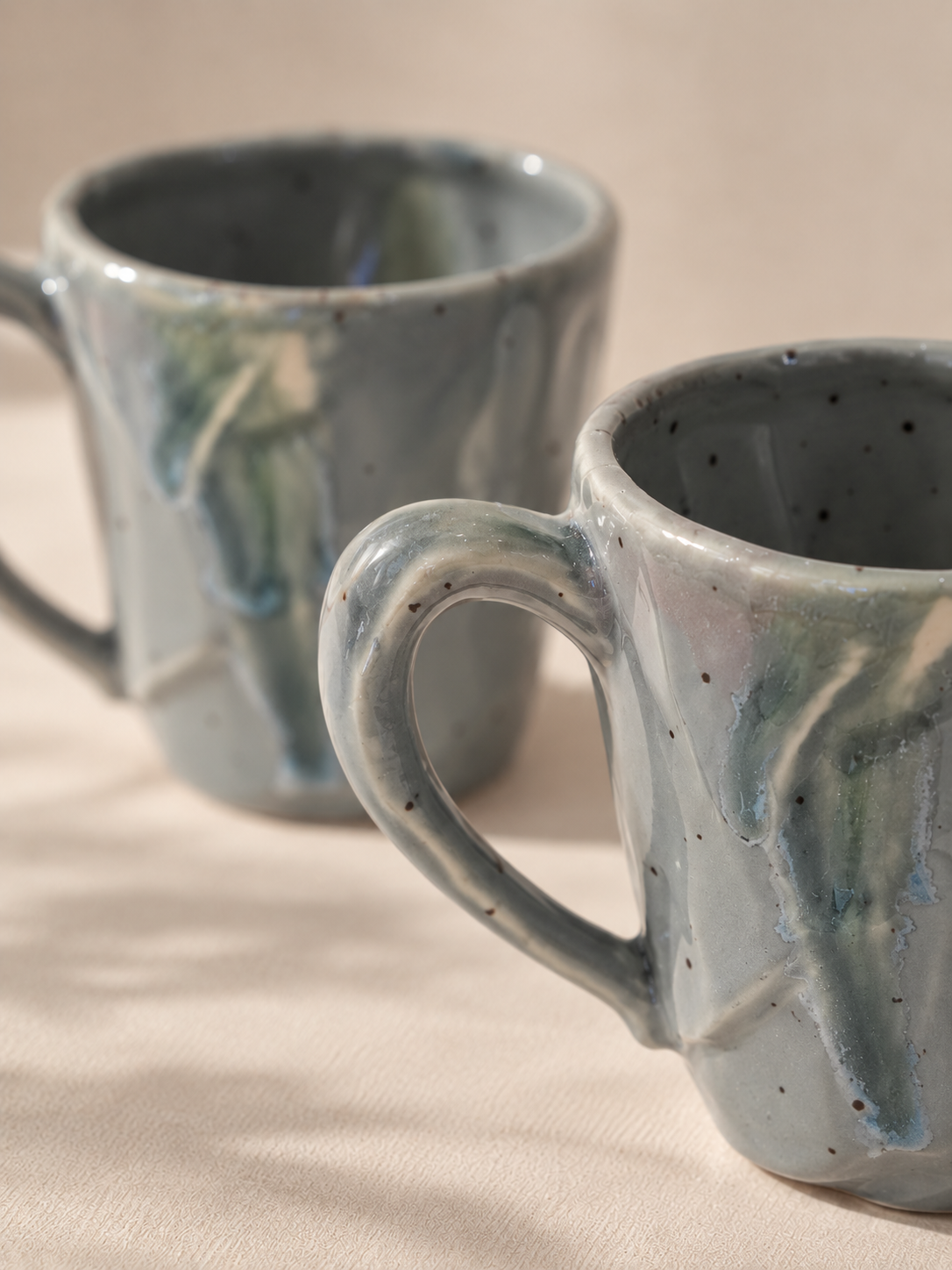 Mug artisanal en céramique bleu gris nuancé – 275 ml