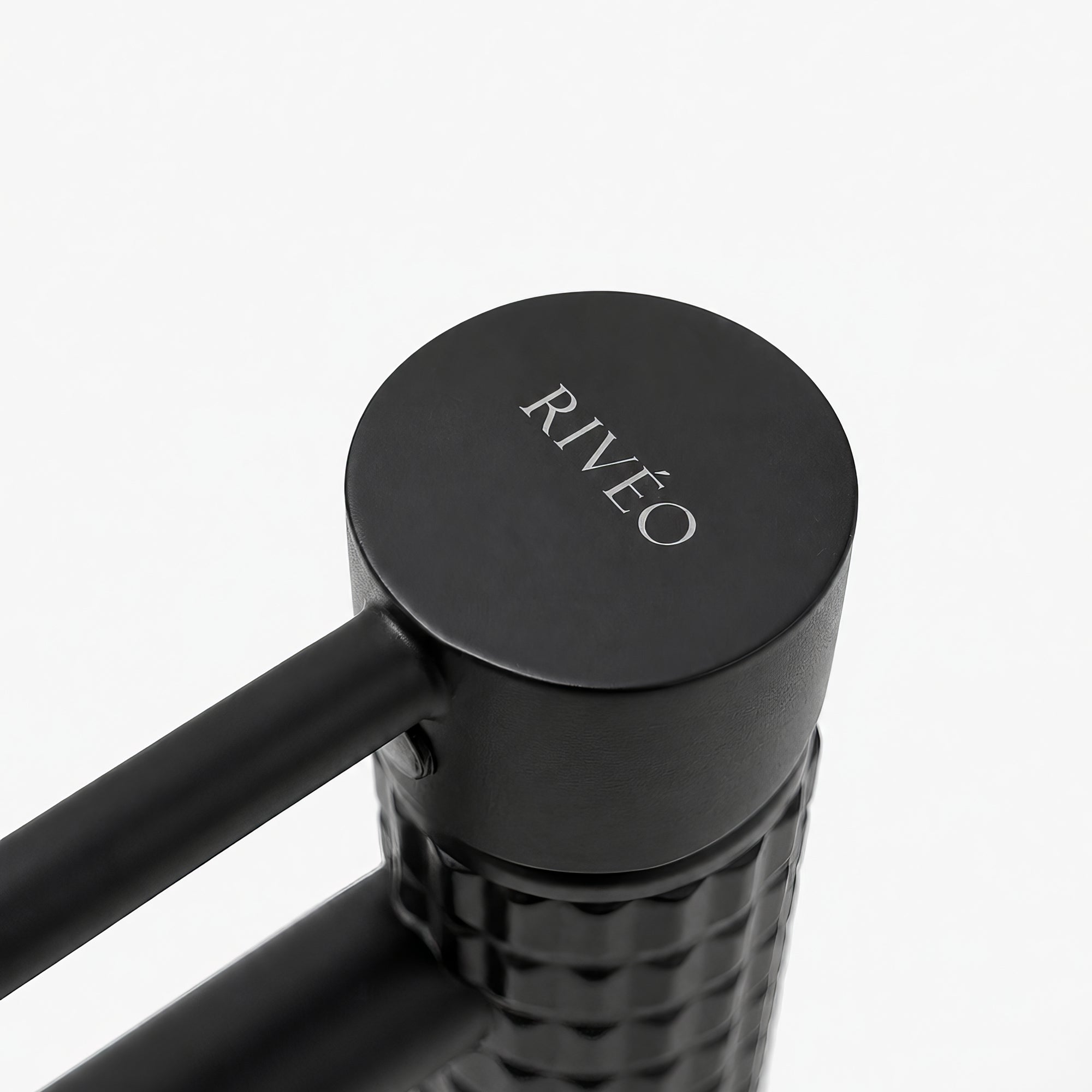 Mitigeur Vasque Haut Texturé Noir Mat RIVÉO