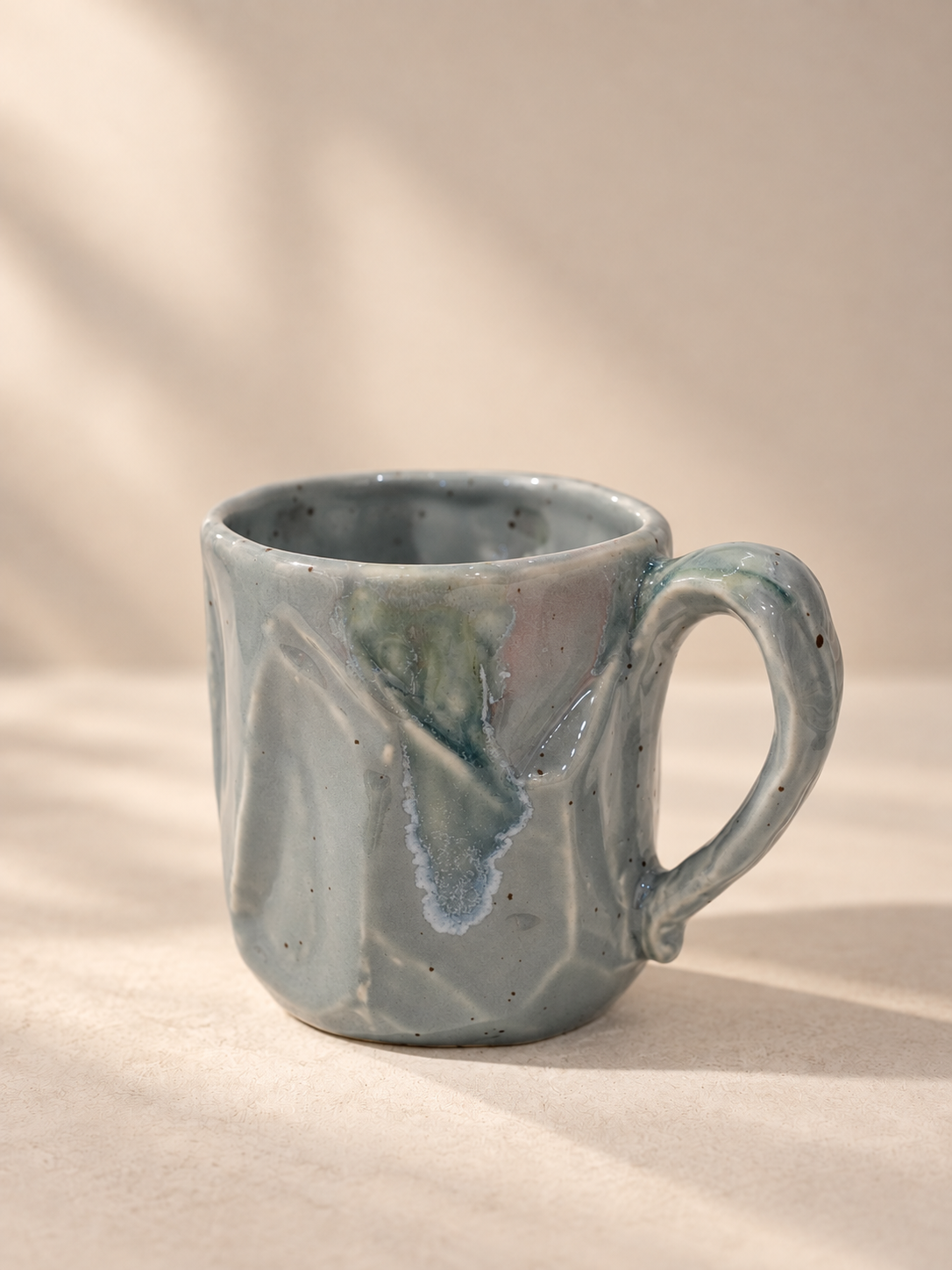 Mug artisanal en céramique bleu gris nuancé – 275 ml
