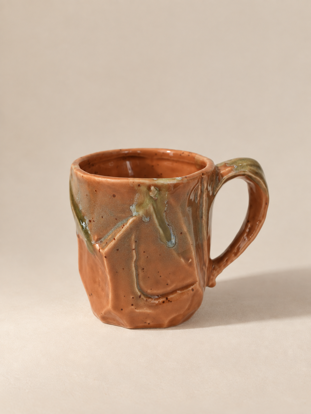 Mug artisanal en céramique terracotta à glaçure nuancée – 275 ml