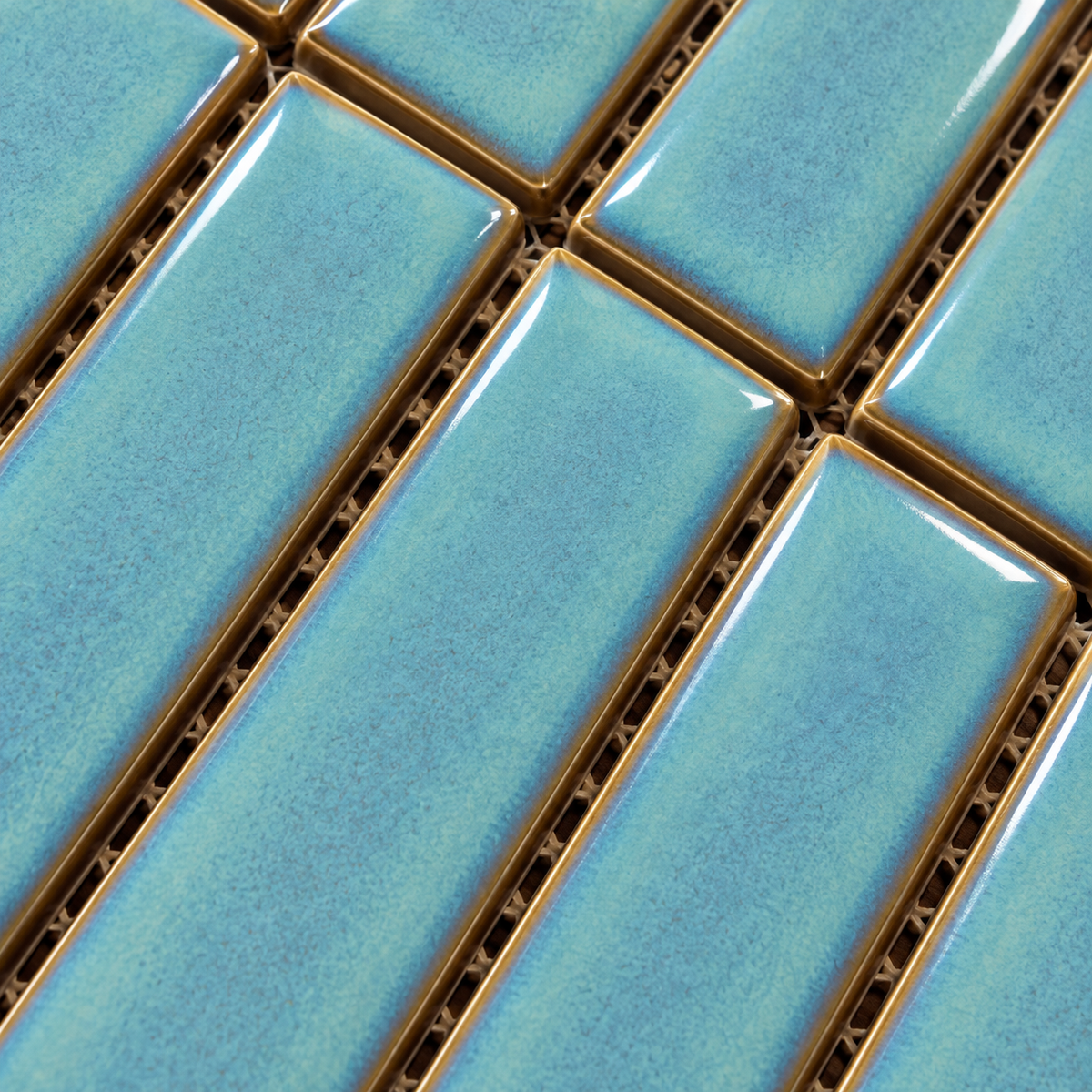 Mosaïque en Céramique Émaillée – Bleu Azur Clair – 28,4 × 29,6 cm