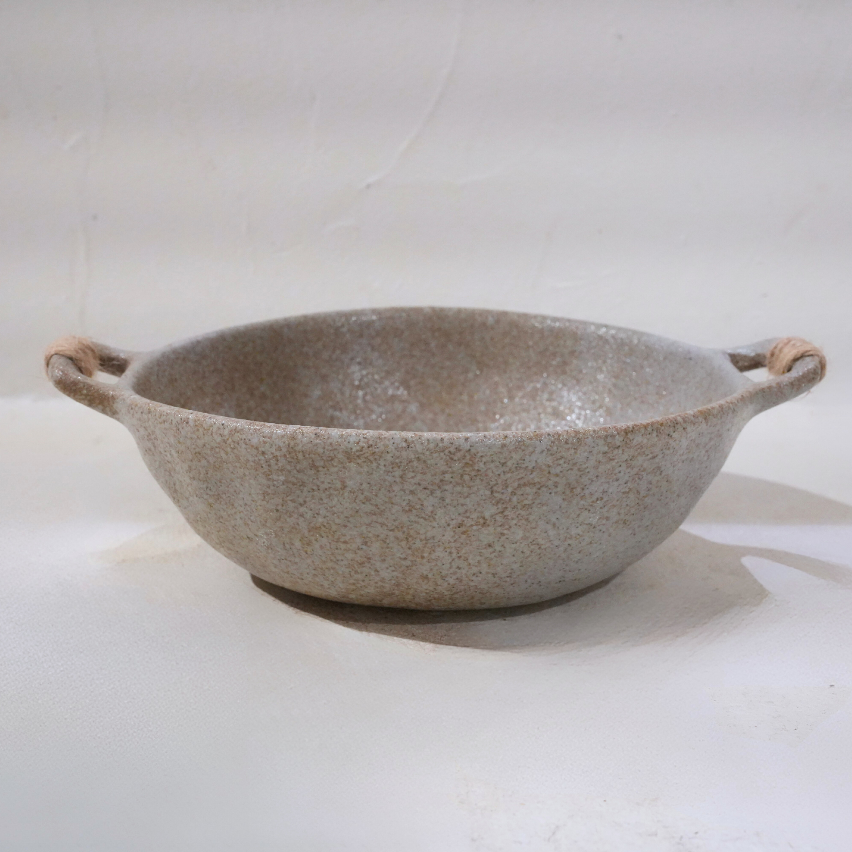 Bol en céramique gris – Fait main – 19,5 × 15,5 cm