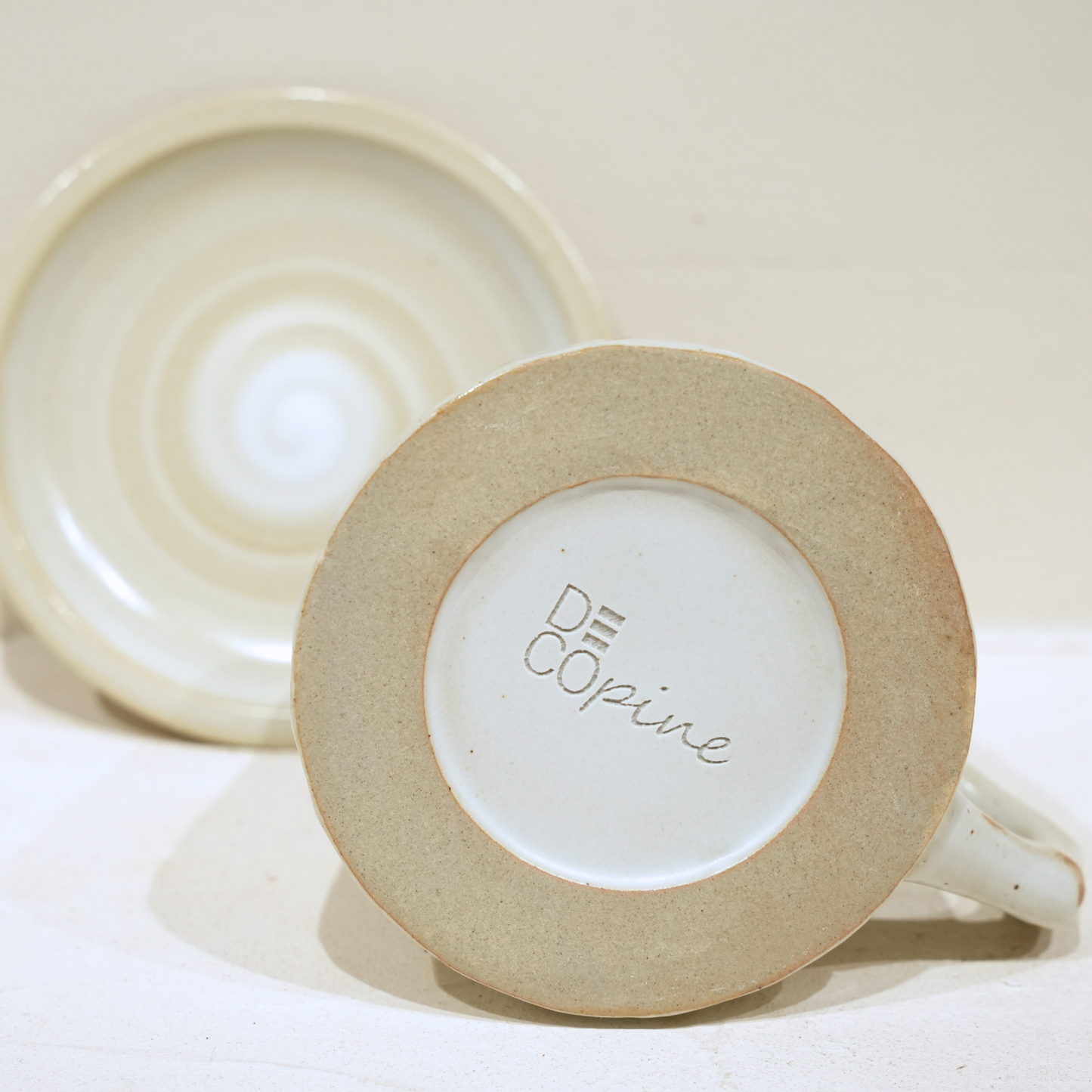 Tasse à Café en Céramique Artisanale – Collection Blanc Minéral (300 ml)