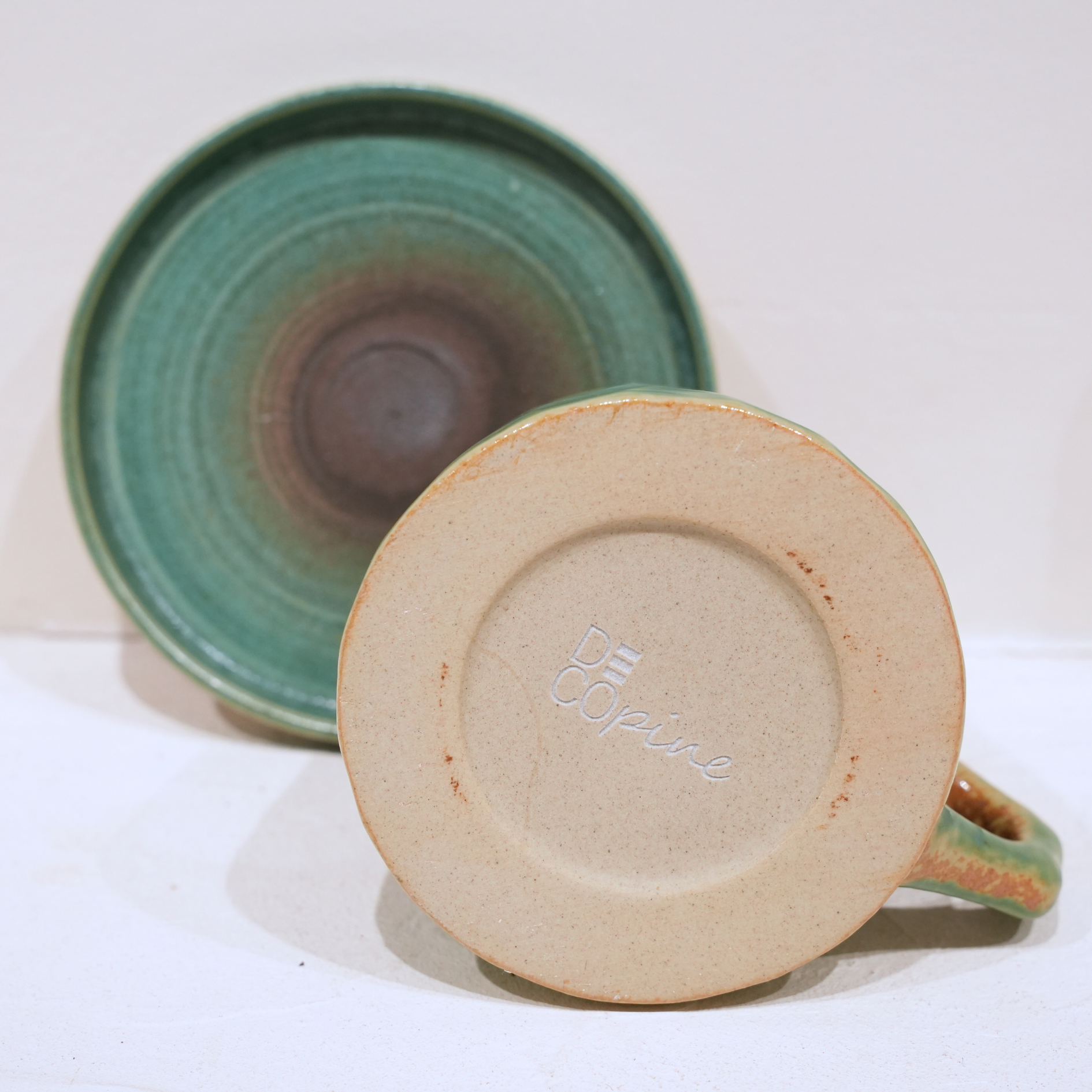 Tasse à café en céramique verte – Fait main – 300 ml